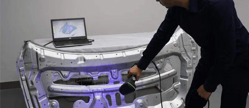 Structured light scanning with Scantech AXE B17